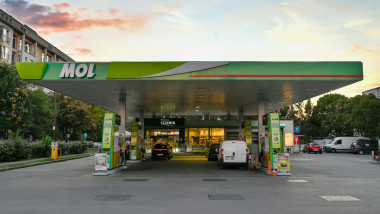 benzinărie MOL din Budapesta, Ungaria