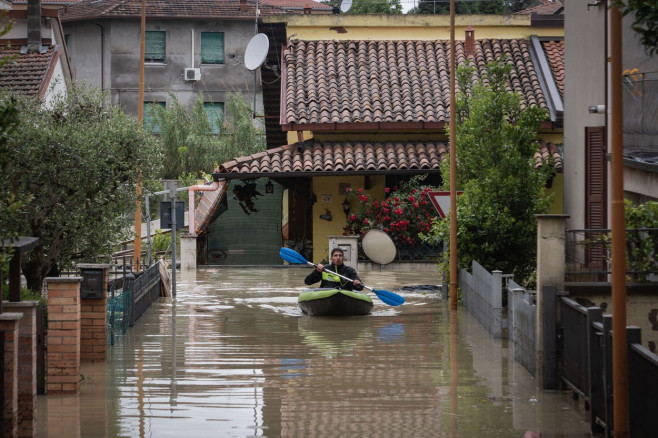 Italy: Severe flooding hits Cesena after heavy rains