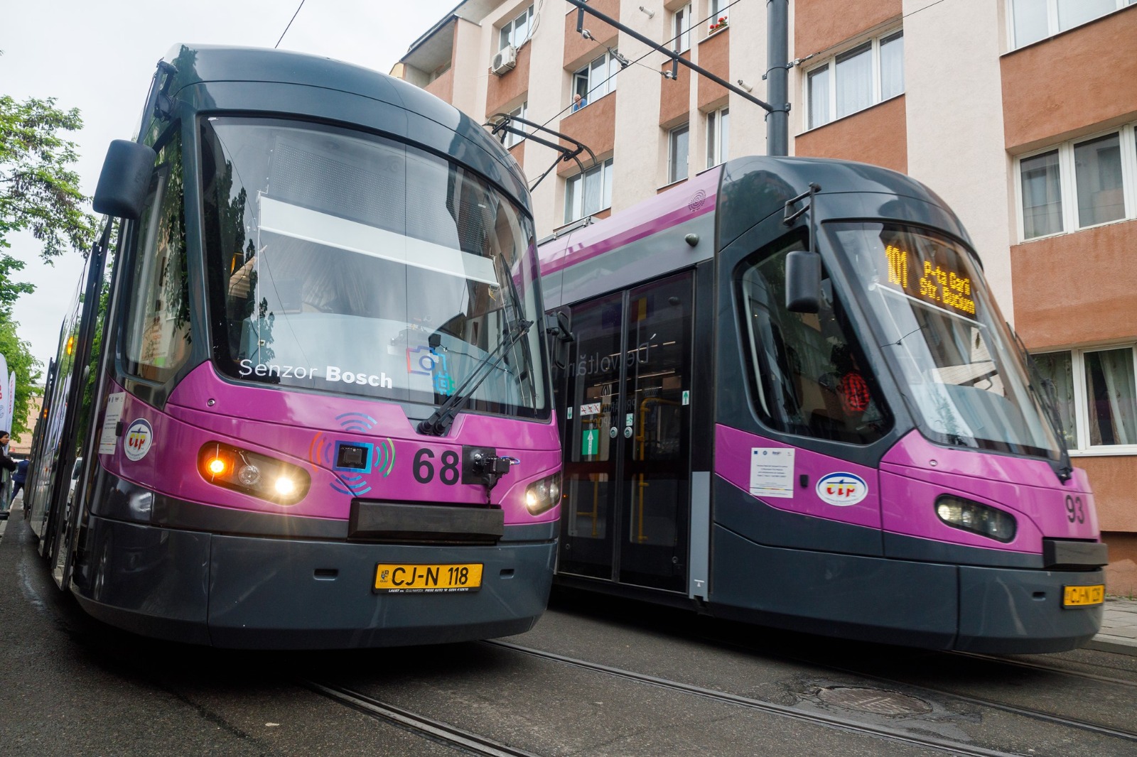 Cum arată primul tramvai dotat cu sistem de siguranță anticoliziune, testat în premieră la Cluj-Napoca