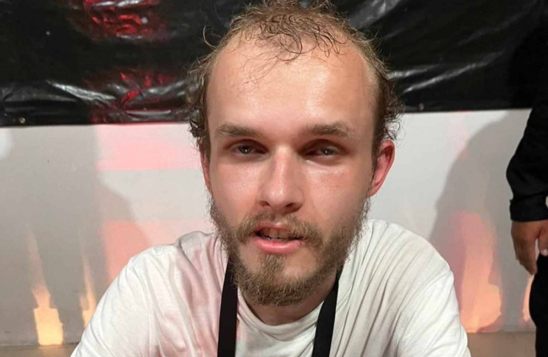 Un polonez și-a ucis iubita în Thailanda, apoi i-a cerut ajutor unui taximetrist, prin Google Translate, să-i tranșeze cadavrul