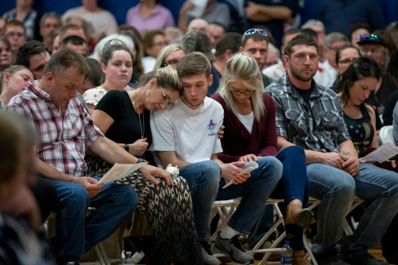 Vigil Held For Victims Of Limo Crash Over Weekend That Killed 20 People From Town Of Amsterdam, NY