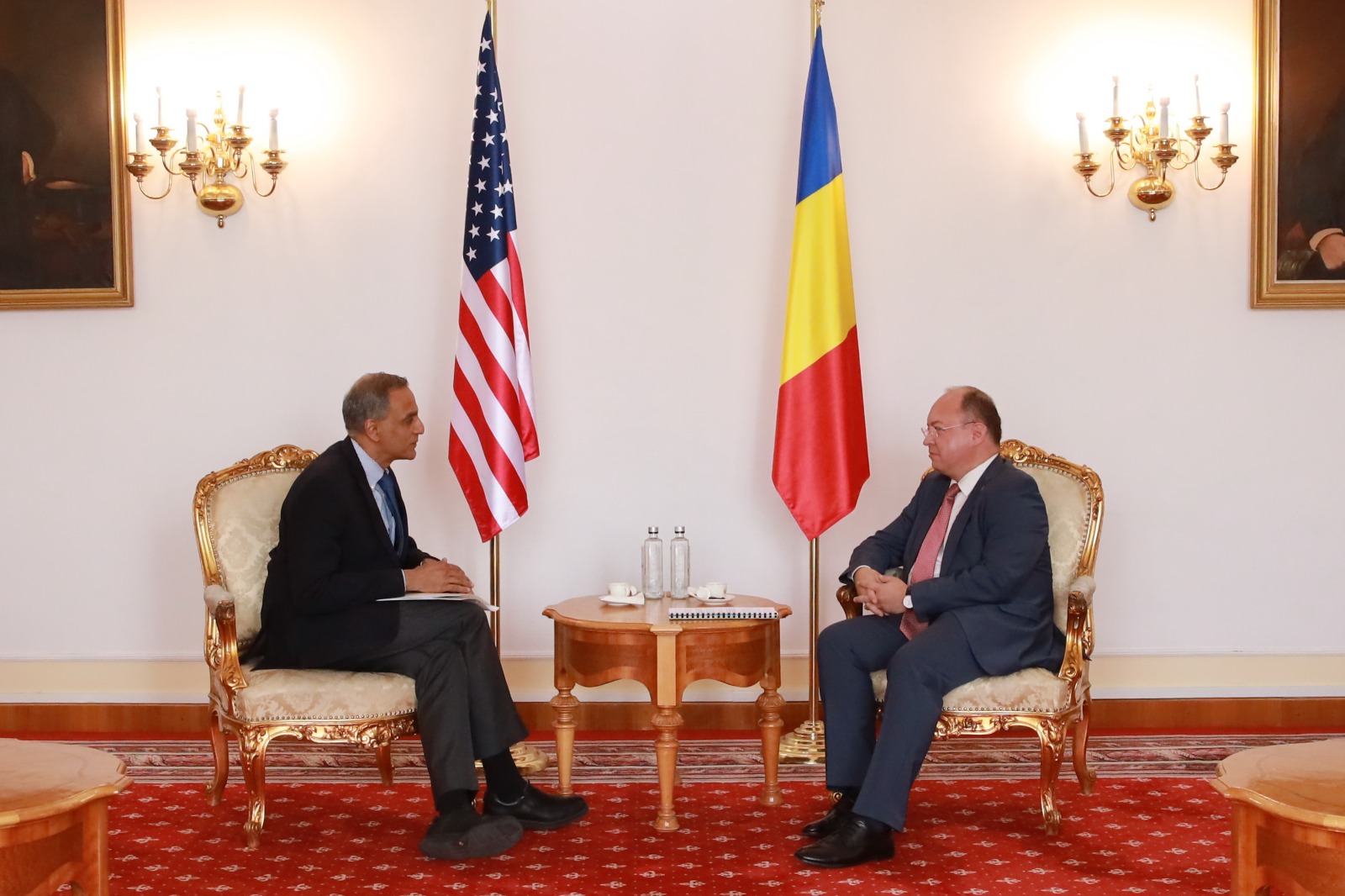 Bogdan Aurescu a primit mai mulți diplomați americani la București. Au discutat despre sprijinul comun acordat Ucrainei