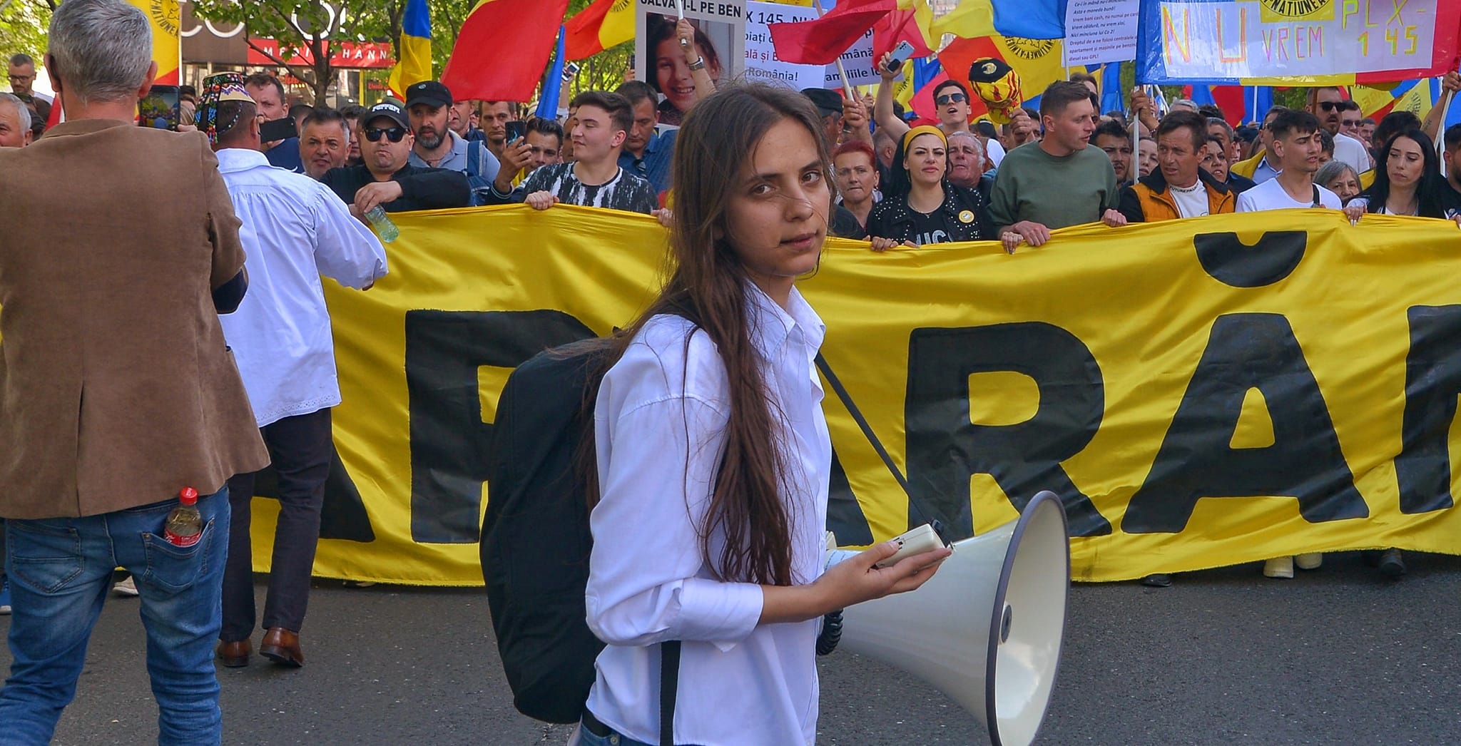 Cum se apără tânăra din AUR care a încercat să intre cu gloanțe în Parlament: „Sunt doar bucăți de metal”