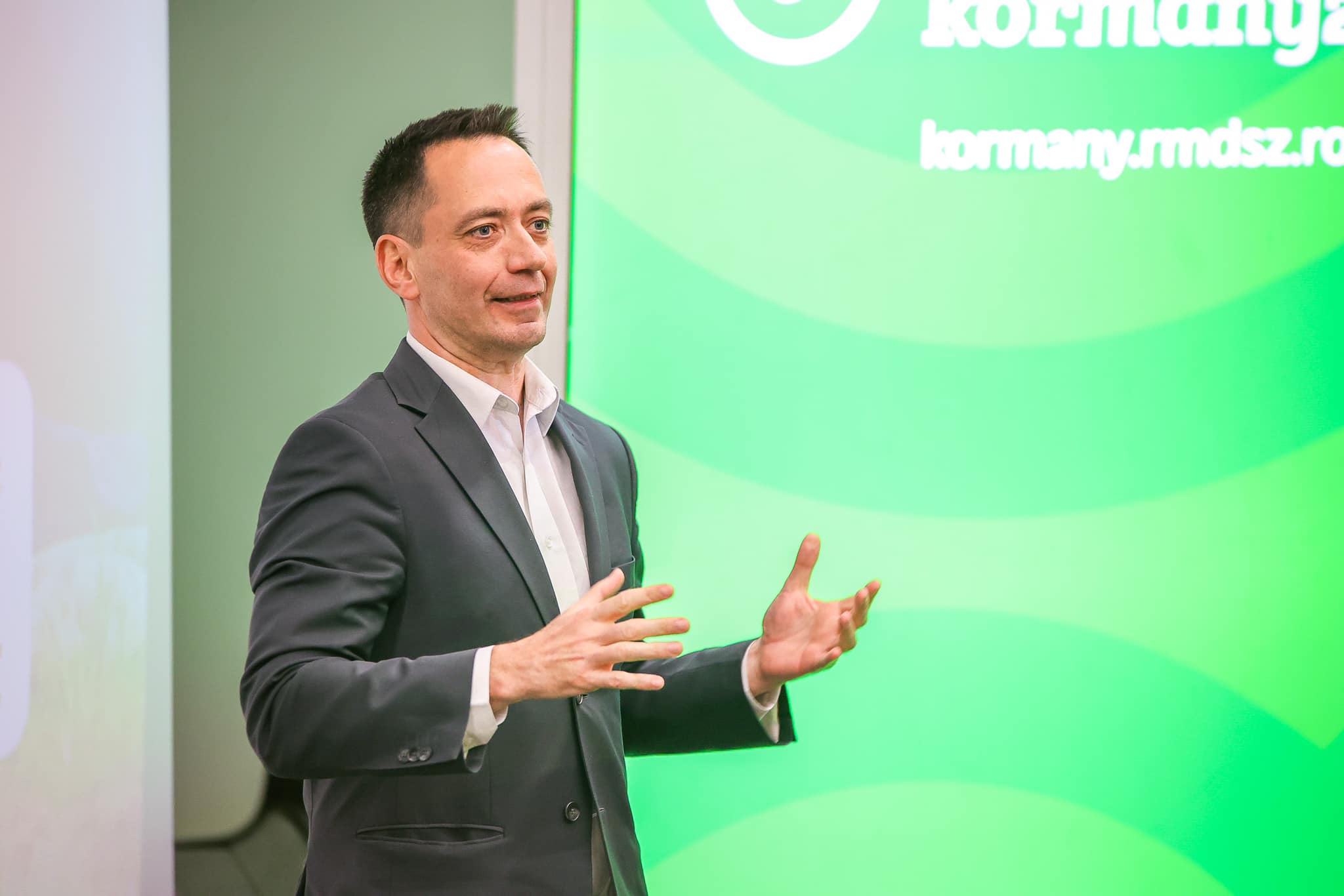 Csoma Botond: Principala vină o au liderii AUR, nu oamenii care au ieșit în stradă. Să nu se lase păcăliți