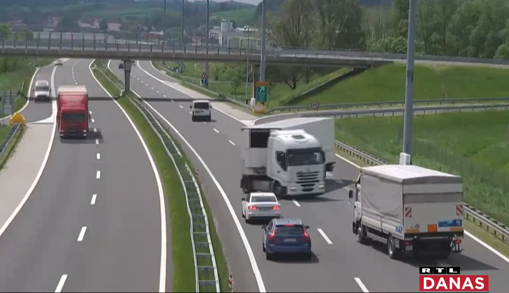 Haos total provocat de un român cu TIR pe o autostradă din Croația. Camionagiul riscă închisoarea