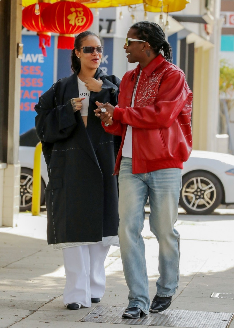 *EXCLUSIVE* Pregnant Rihanna is all smiles as she and A$AP Rocky go shopping in West Hollywood