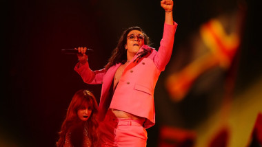 Theodor Andrei, reprezentantul României la Eurovision 2023, a cântat în această seară, în a doua semifinală a concursului.