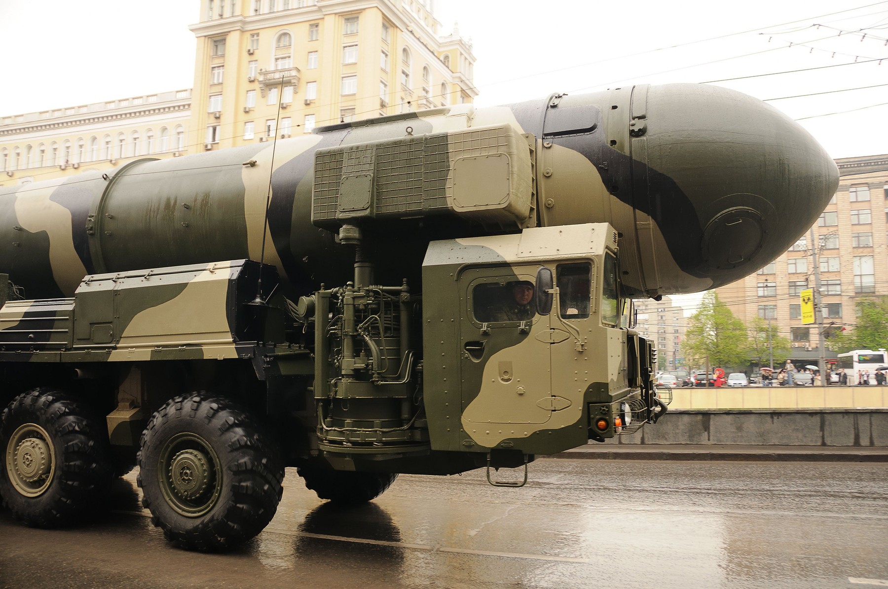 Rusia aduce oficial arme nucleare tactice în Belarus. Șoigu: „Occidentul duce un război nedeclarat împotriva Rusiei”