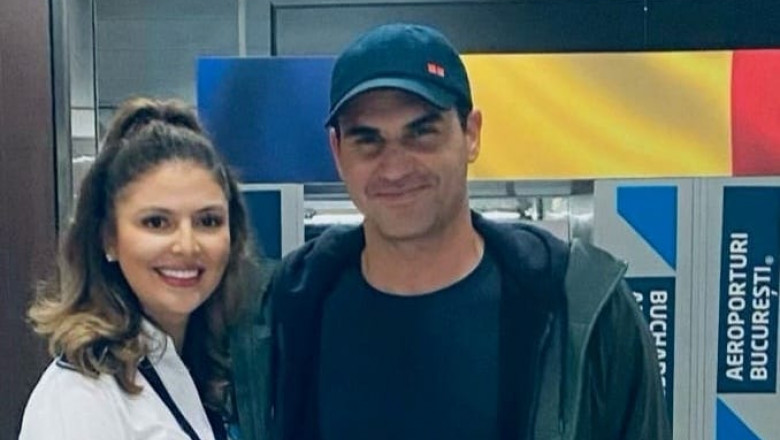 Roger Federer pe aeroportul Otopeni cu o politista de frontiera, foto