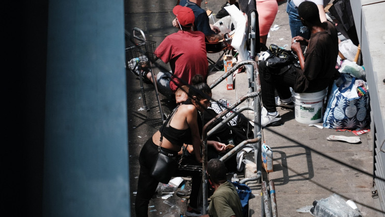 "Drogul zombi" care putrezește carnea și duce la amputare a ajuns în Europa și a provocat primul deces