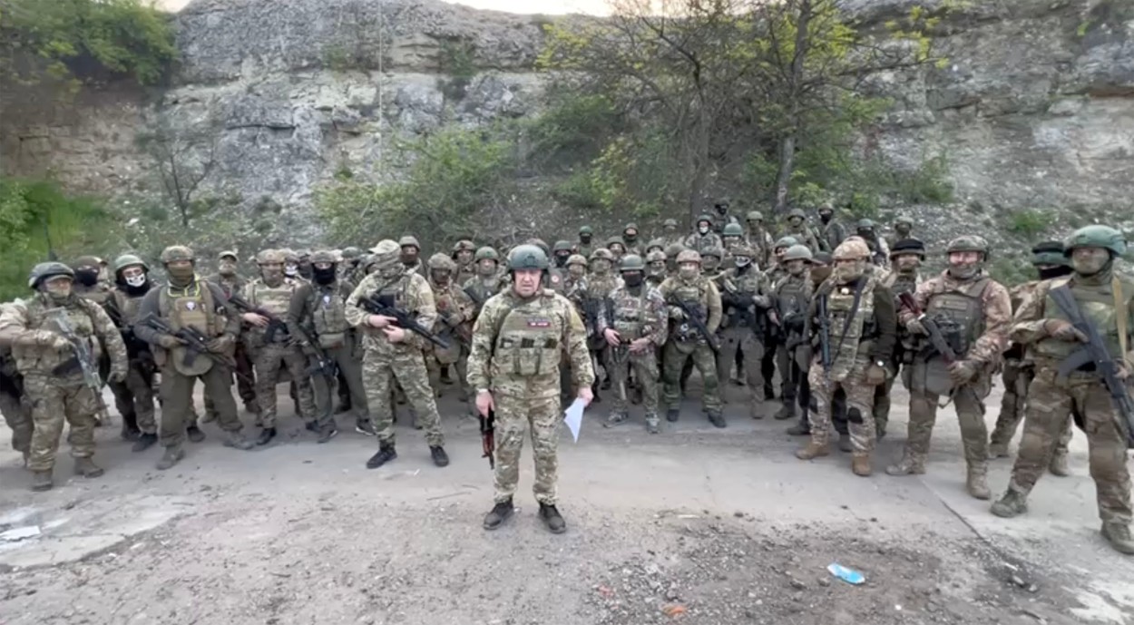 Evgheni Prigojin susține că mercenarii săi au capturat Bahmut. Armata ucraineană îl contrazice și transmite că încă se dau lupte