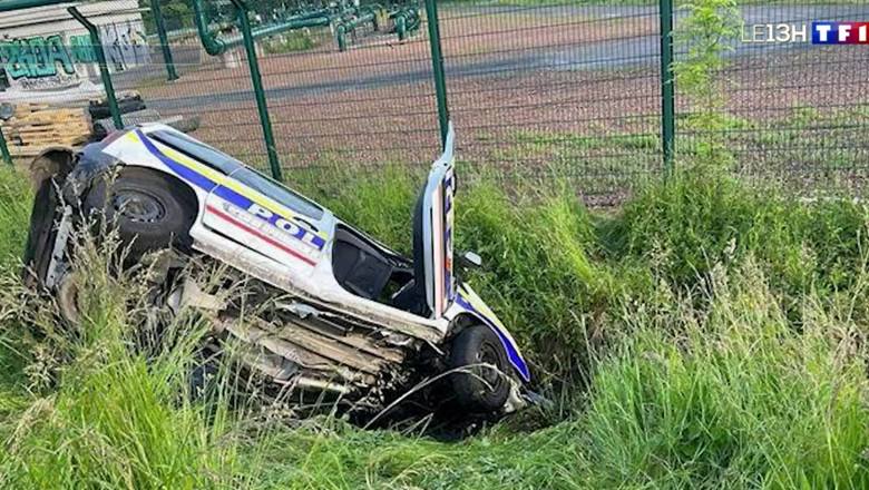 masina a politiei franceze distrusă într-un accident