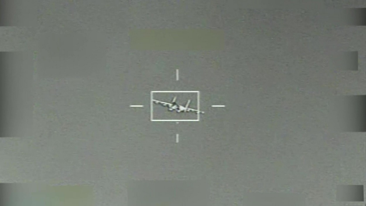 Ucrainenii au doborât un avion de luptă rusesc deasupra Mării Negre. Atac rus masiv asupra orașului Dnipro