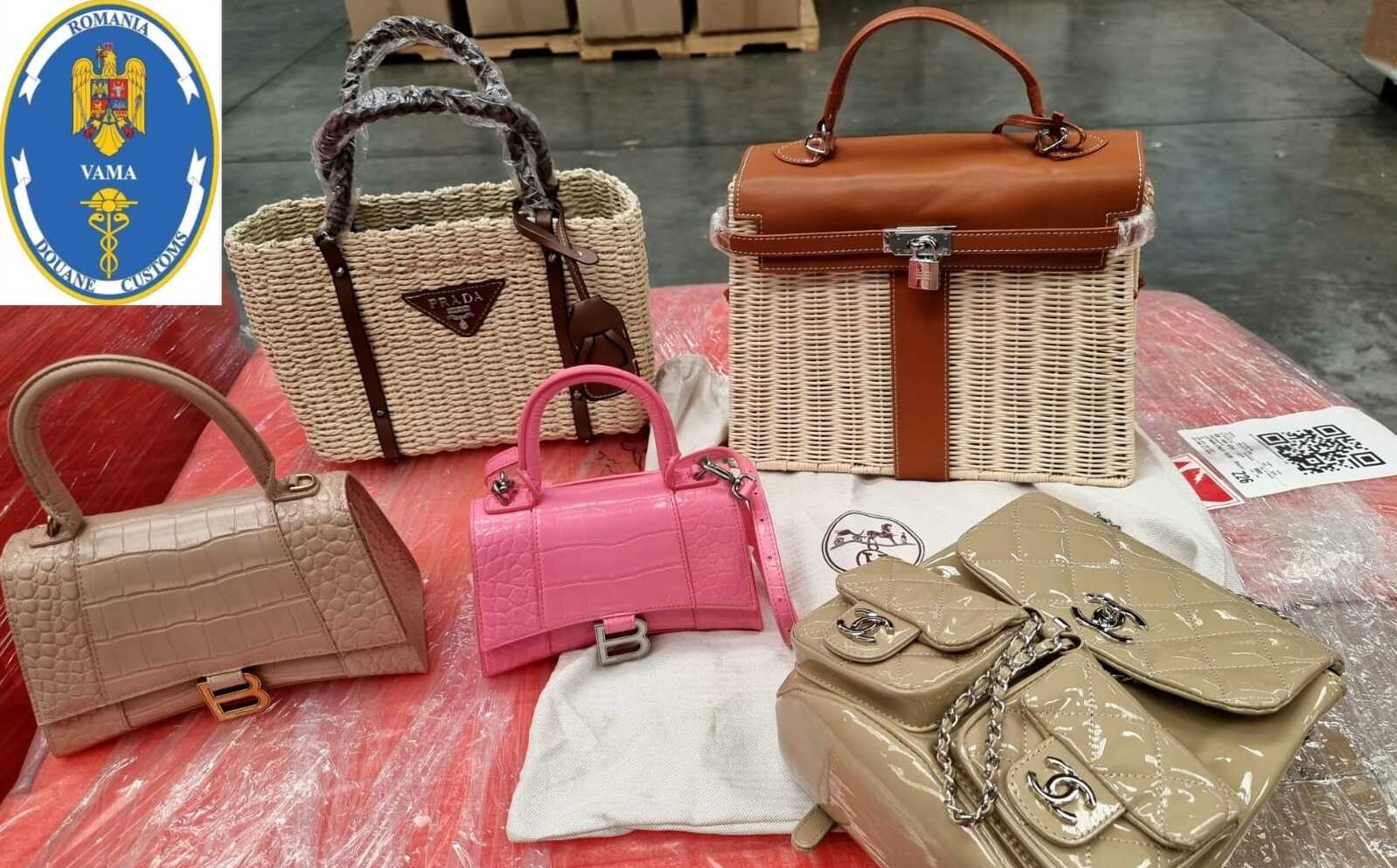 Genți și haine în valoare de 10 milioane de lei au fost reținute la aeroportul Henri Coandă. Produsele imitau mărci de lux