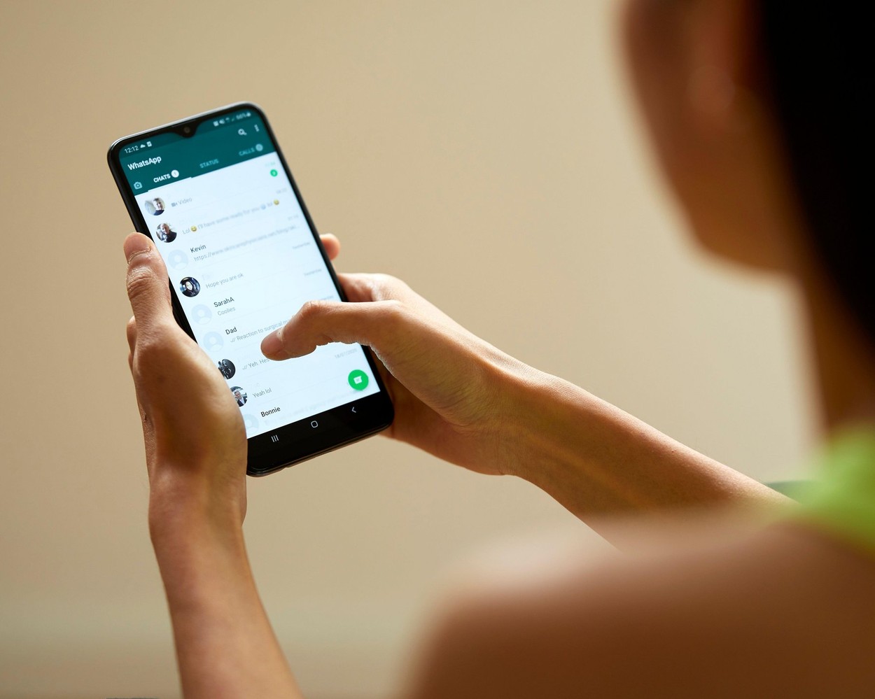 Utilizatorii WhatsApp vor putea trimite și primi mesaje video înregistrate, de cel mult 60 de secunde