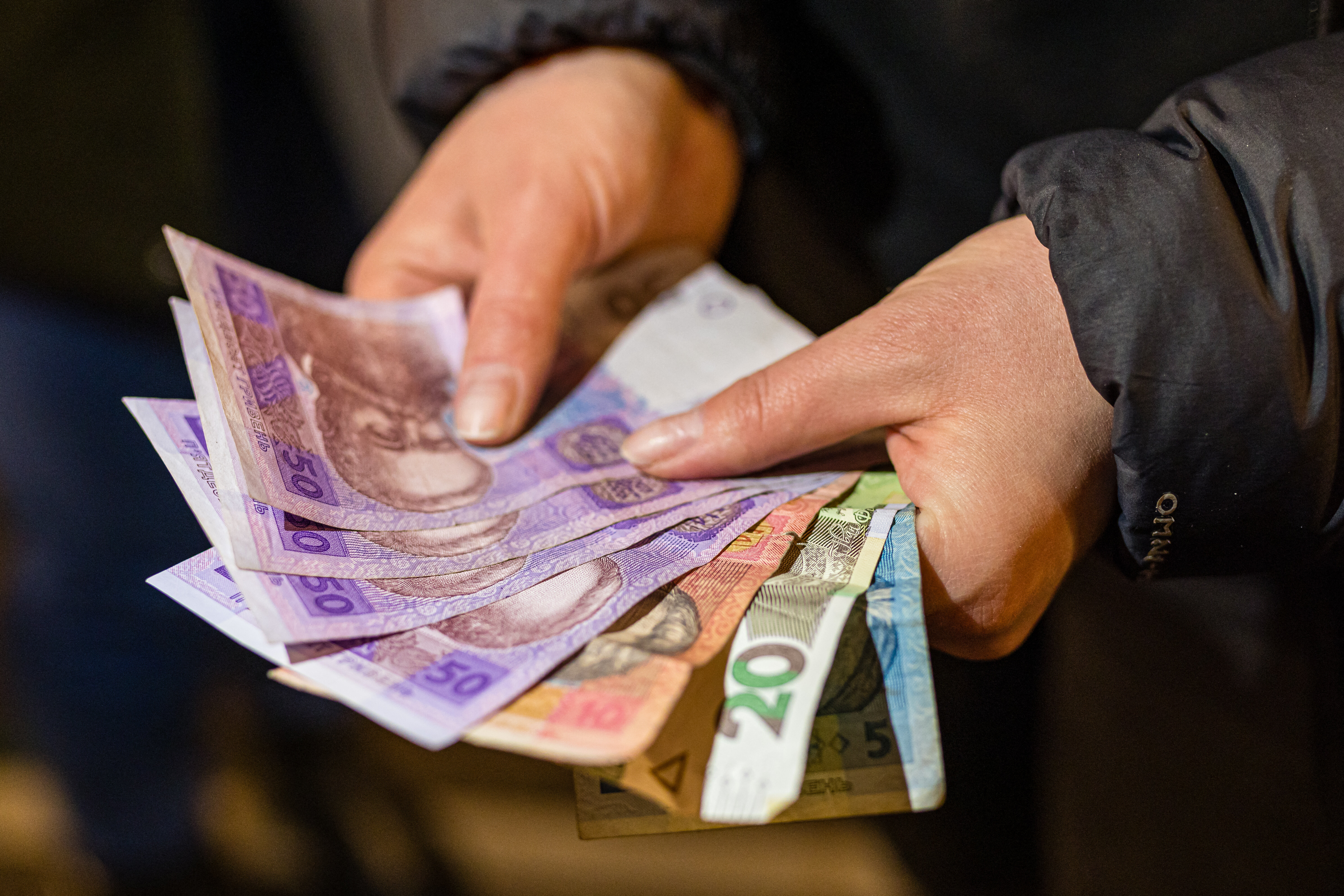 O ucraineancă a fost condamnată la 11 ani de închisoare după ce s-a aflat că strângea bani pentru soldații ruși
