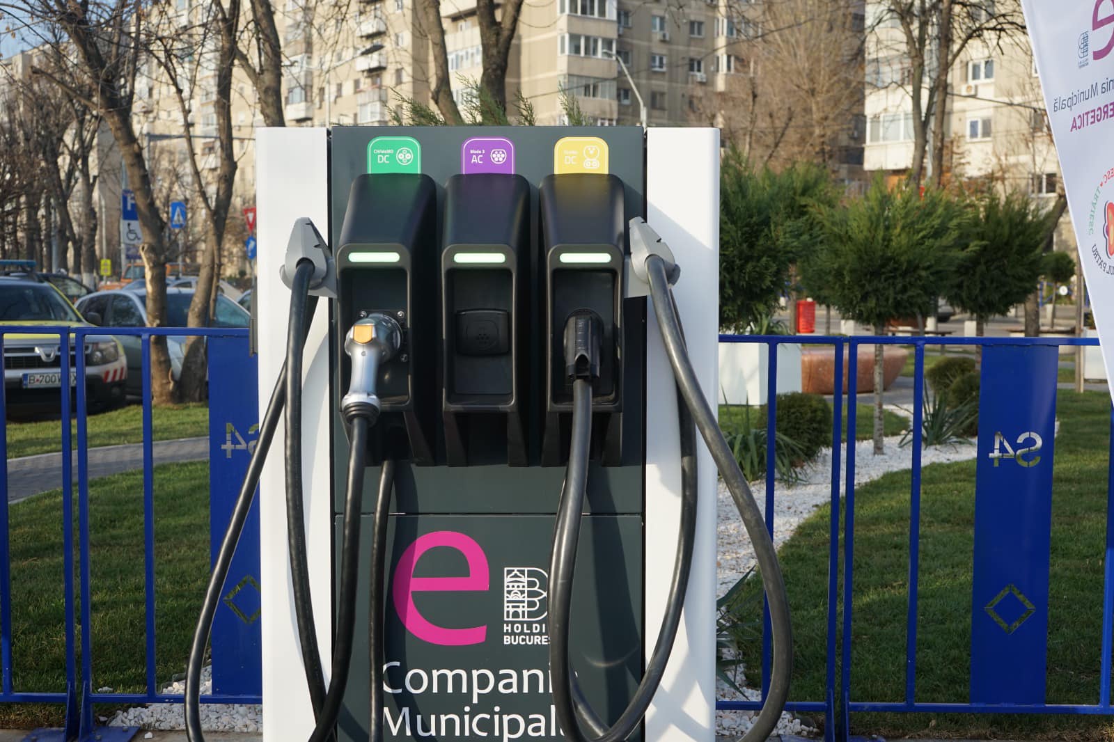 40 de noi staţii de încărcare pentru maşinile electrice vor fi instalate în Bucureşti. Zonele unde vor fi amplasate