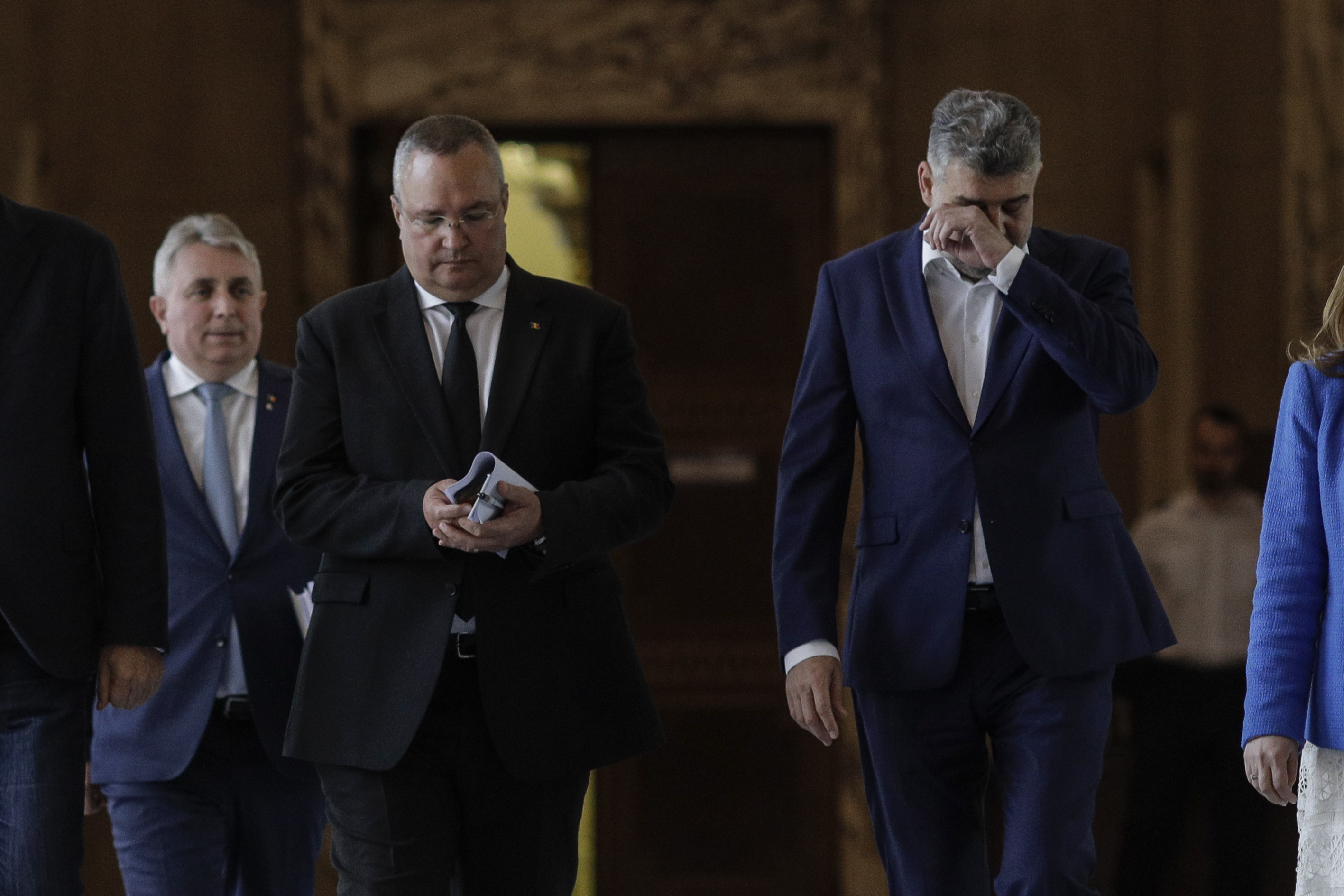 Ciolacu: Îmi pare rău că actualul Guvern trebuie să răspundă pentru lucruri care trebuiau să le facă alţii în 30 de ani