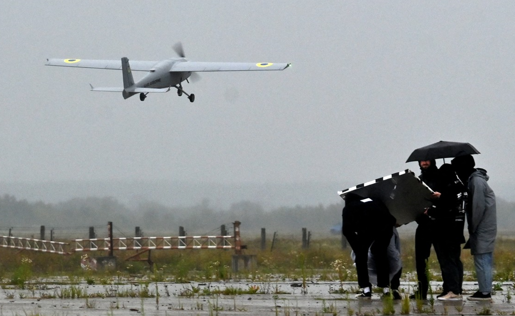 Ucraina folosește drone făcute din carton și cauciuc, aproape imposibil de localizat de radare (presă)
