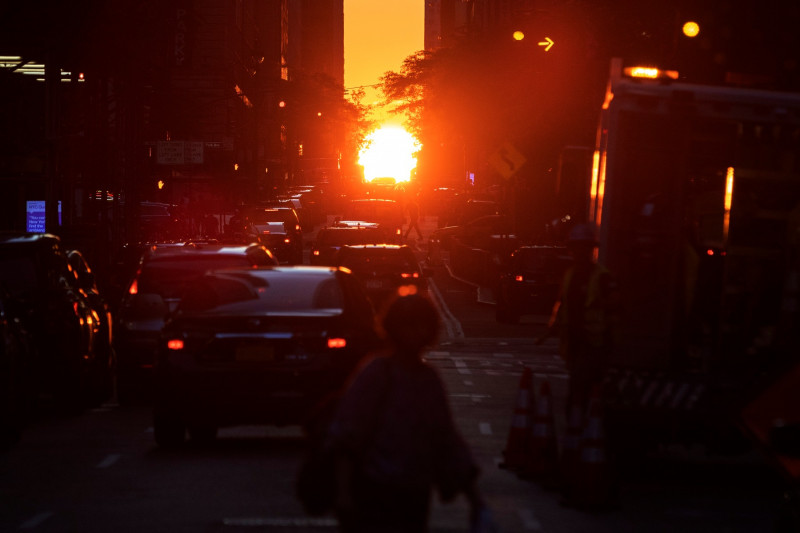 Manhattanhenge apus de Soare la New York