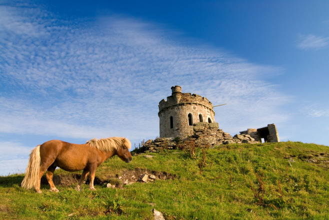 Un castel din Scoția se vinde mai ieftin decât o garsonieră în București