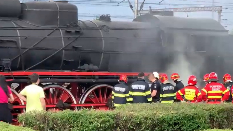 incendiu locomotiva tren regal