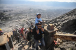 Ritual de sacrificare pe vulcanul Bromo din Indonezia. Foto Profimedia