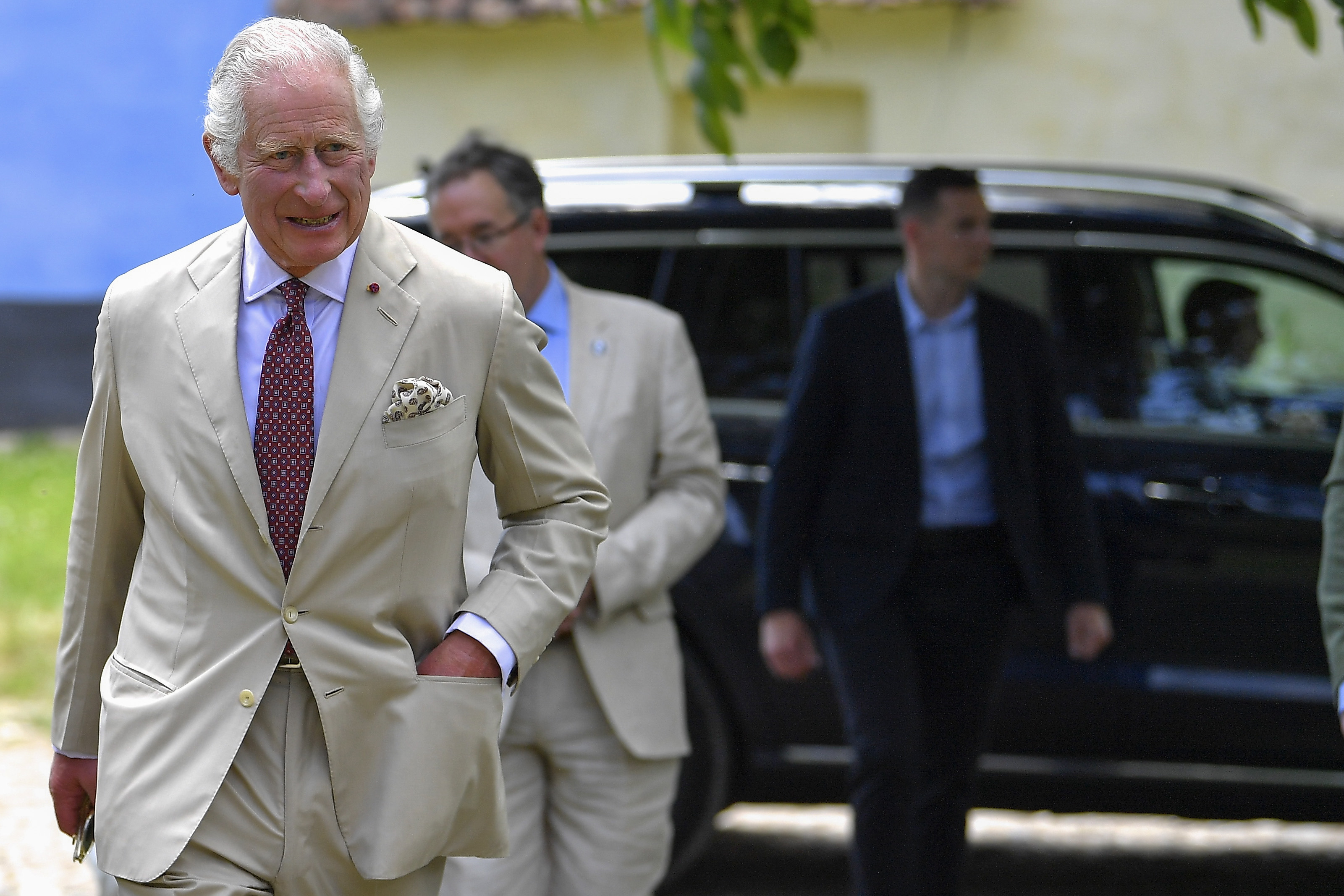 Vizita Regelui Charles în România s-a încheiat. Viscri și-a întâmpinat regele: „Your Majesty, Romania loves you!”