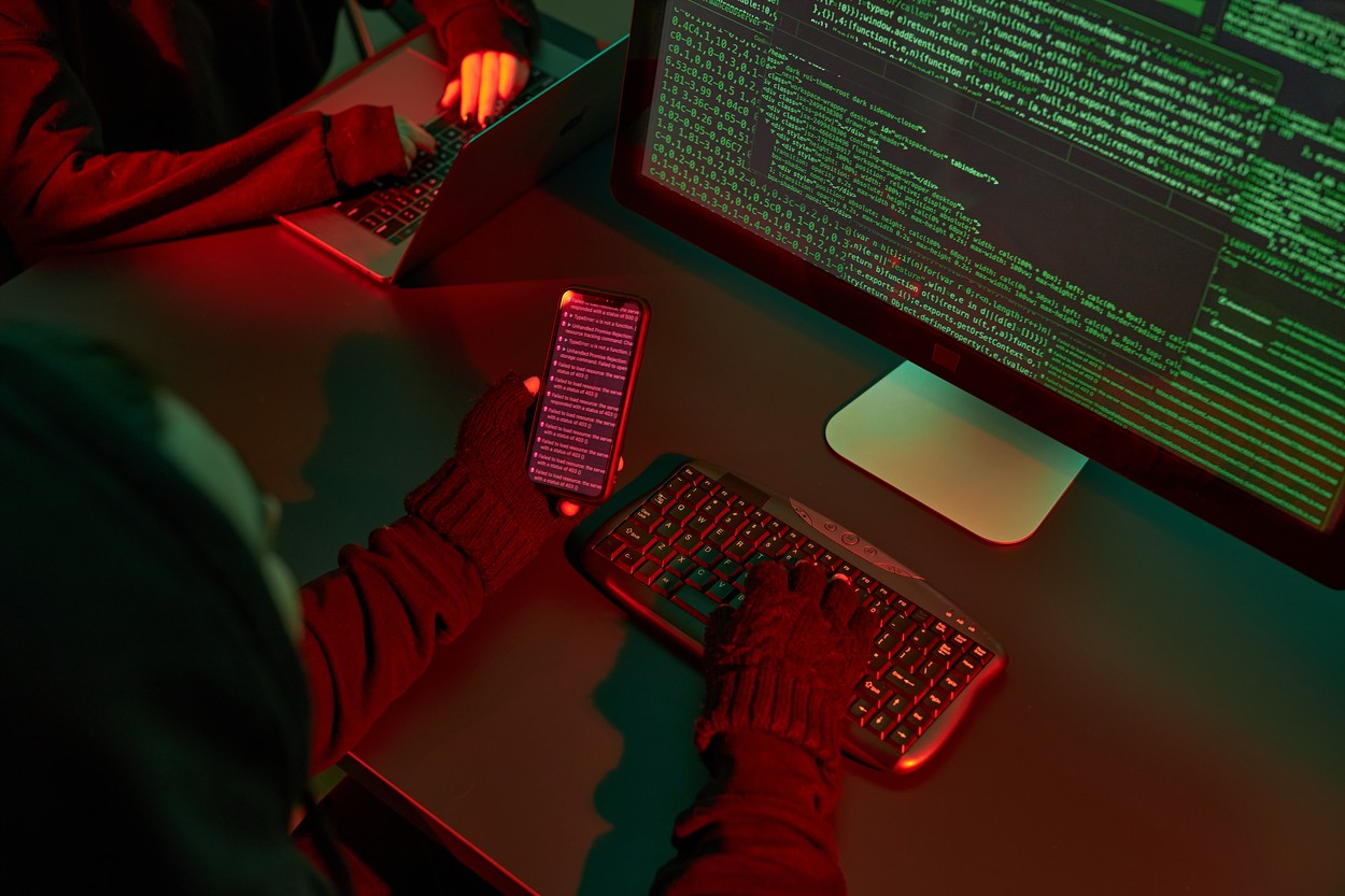 Angajații de la BBC și British Airways sunt șantajați de hackerii ruși. Aceștia au furat date personale de la peste 100.000 de oameni