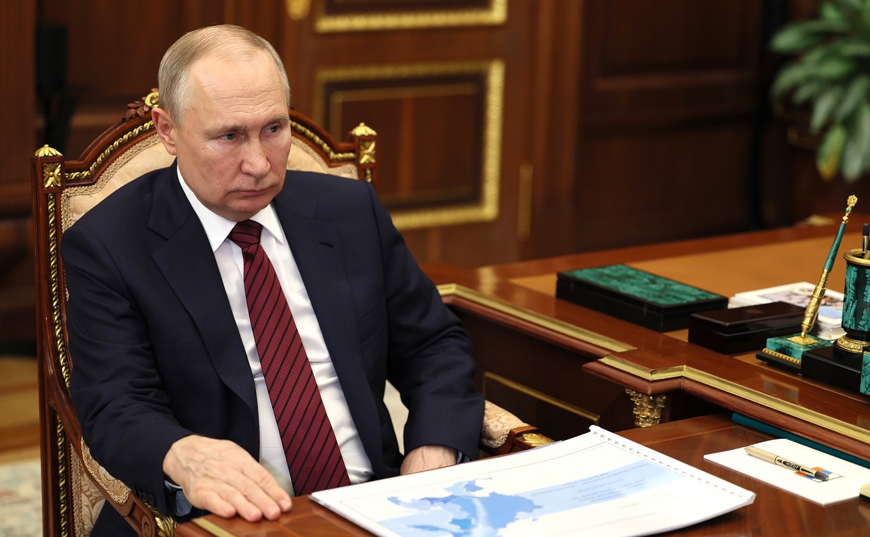 Reacția lui Putin, după aruncarea în aer a barajului Nova Kahovka