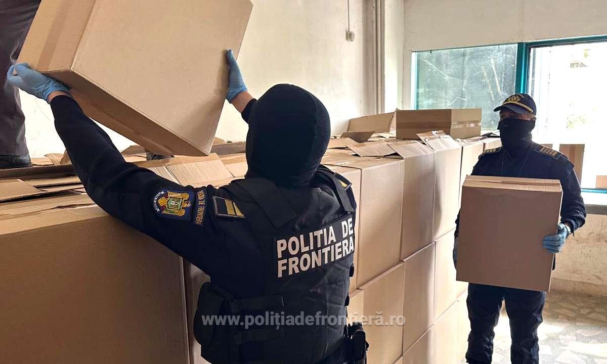 Șofer de camion care transporta marfă de 2,2 milioane de euro, tras pe dreapta în miezul nopții. Ce au descoperit polițiștii