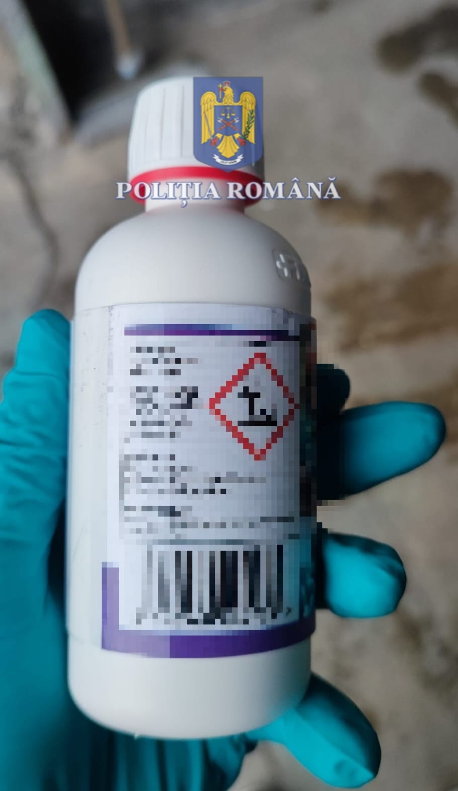 Trafic cu insecticid de un milion de euro, furat din Italia. Flagrantul, organizat în plină stradă în Timișoara