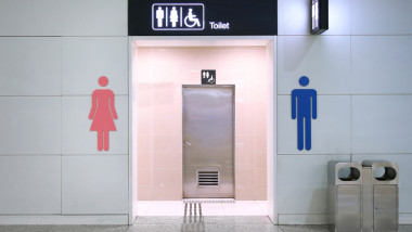 toalete pentru barbati si femei