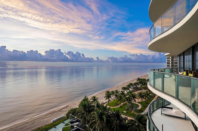 Leo Messi Buys a Miami Luxury Condo For $7.3 Million Dollars