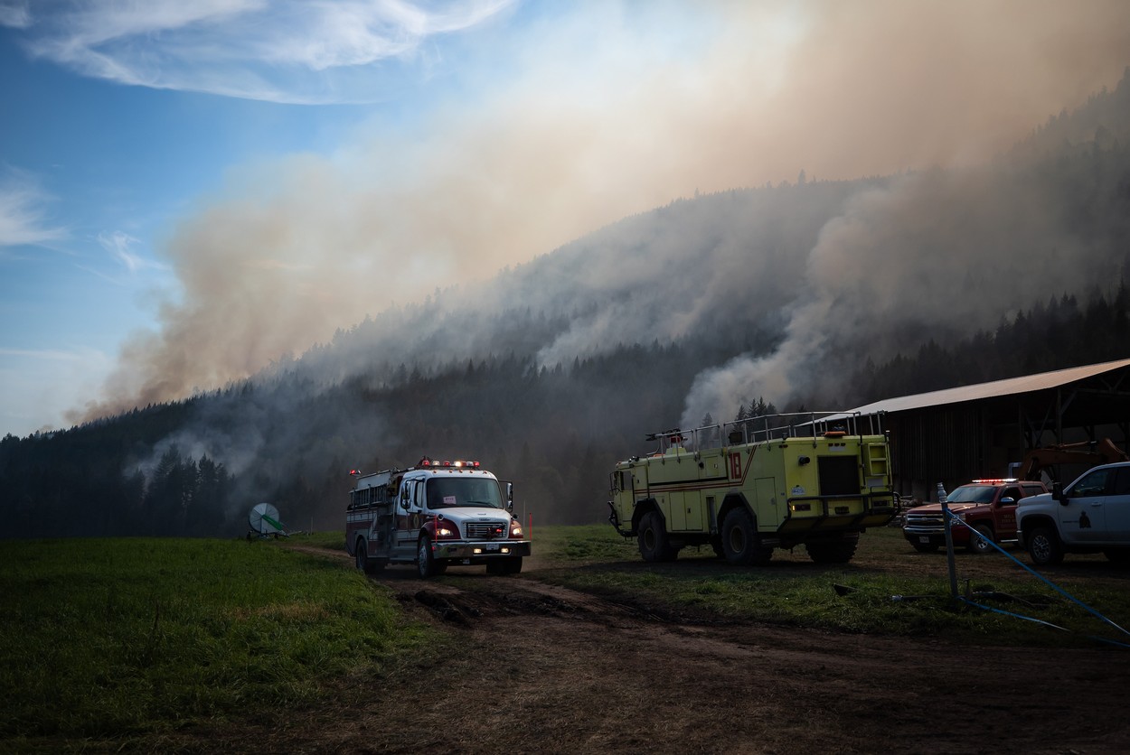 Sute de incendii din Canada sunt scăpate de sub control. Fumul s-a răspândit în SUA și a provocat cel mai toxic aer din istorie