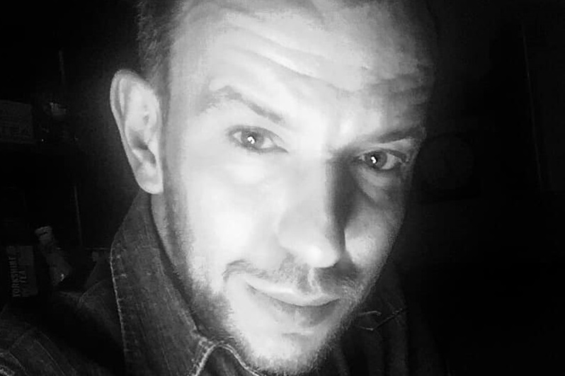 „Puține lucruri mă fac fericit”. Ce mărturisea designerul Stephan Pelger despre suferințele prin care a trecut