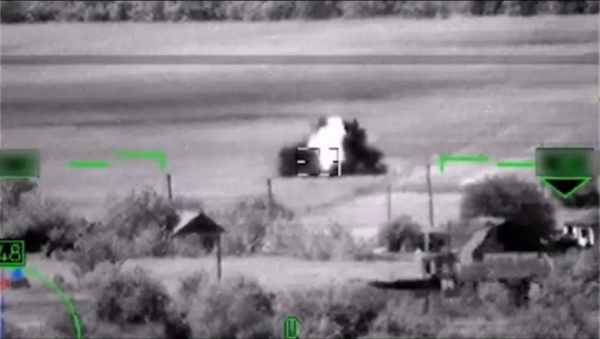 VIDEO Rușii au aruncat în aer un tractor și s-au lăudat că au distrus unul dintre cele mai avansate tancuri ale Ucrainei