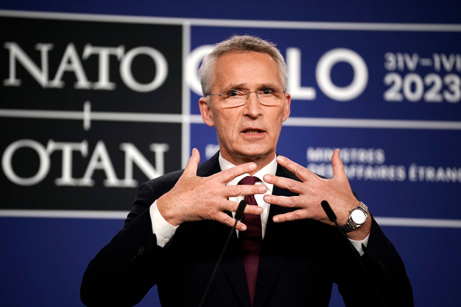Poate fi activat Articolul 5 din Tratatul NATO în cazul unui atac rusesc la centrala nucleară Zaporojie? Cum răspunde Jens Stoltenberg