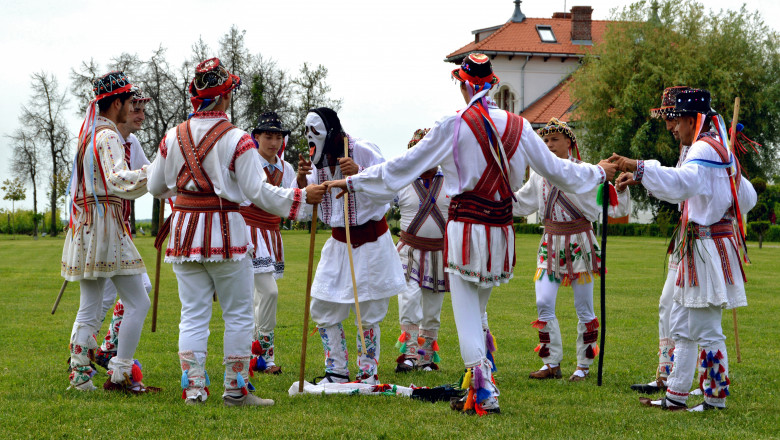 Romanian,Whitsuntide,Tradition,-,Men,Wearing,Rustic,"ia",Clothes,Performing