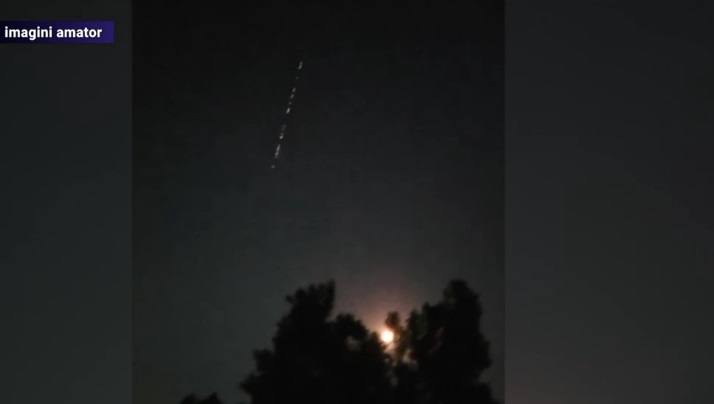 "Alea merg la ruși, mă!". Românii s-au speriat și și-au făcut scenarii SF când au văzut pe cer sateliții lui Elon Musk