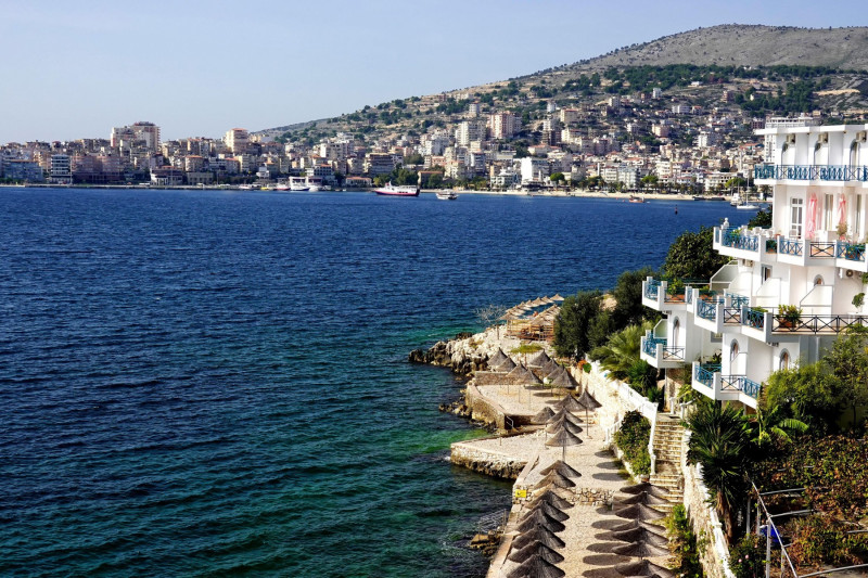 Vacanțe cu recompense: destinațiile europene unde turiștii sunt răsplătiți dacă respectă regulile 2 Saranda, Republic of Albania
