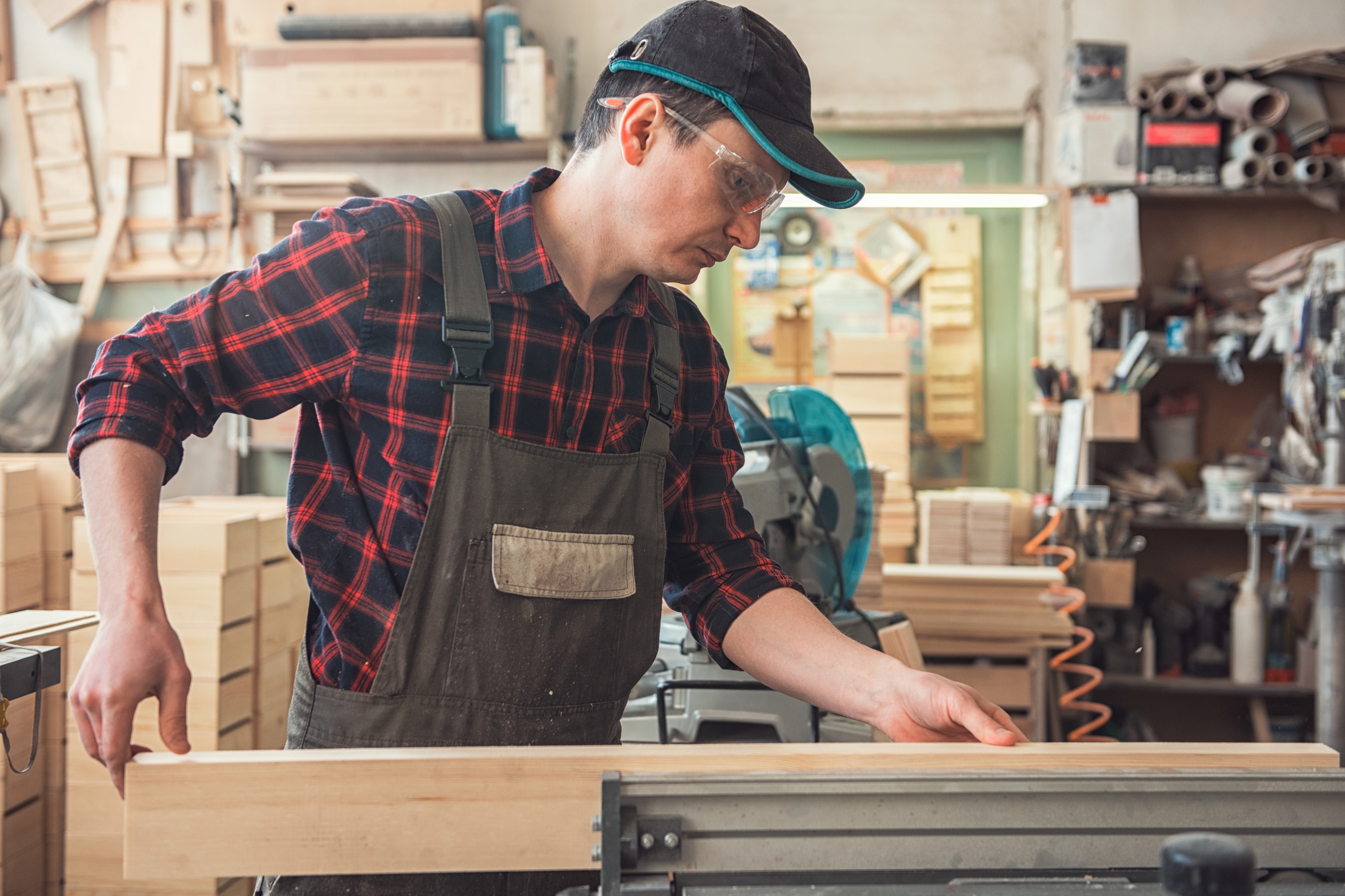 Scumpirile din energie împing România pe locul 2 în UE la creșterea prețurilor producției industriale. Ce arată datele Eurostat