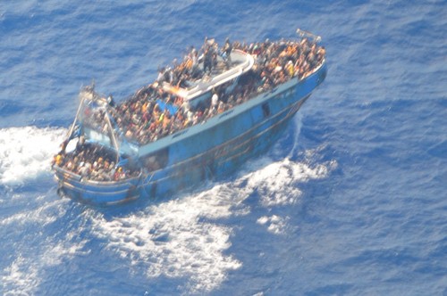 Noi acuzații în cazul tragediei din Mediterana. Grecia ar fi refuzat un avion care să vină în ajutorul migranților