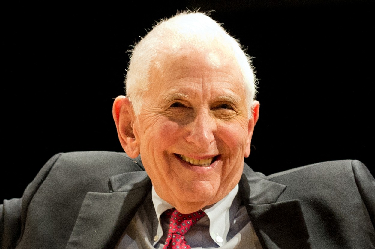Activistul politic Daniel Ellsberg, cunoscut pentru „Pentagon Papers”, a murit. Avea 92 de ani