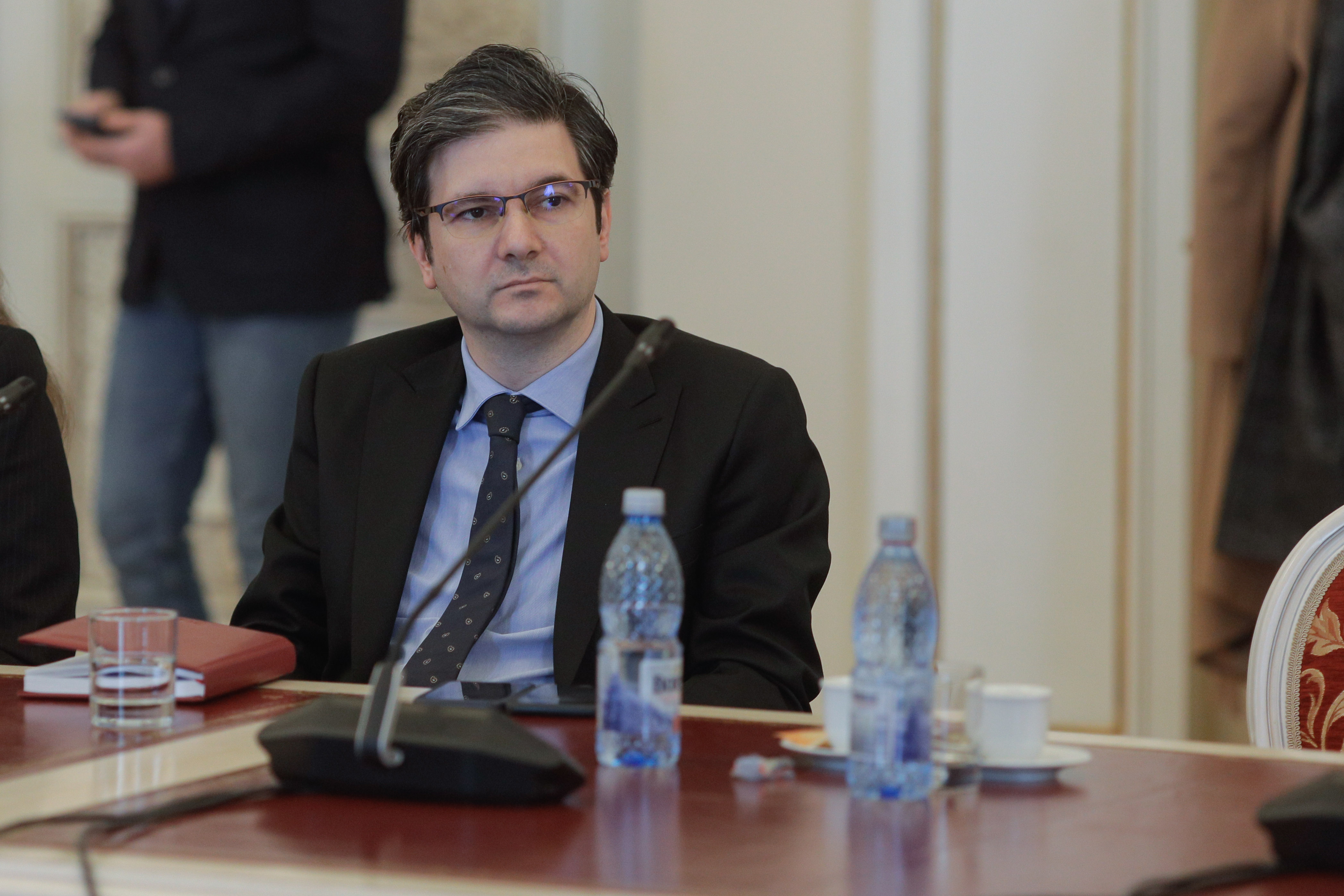 Candidaţii pentru funcţiile de conducere din ICR, audiaţi la Senat săptămâna viitoare. Liviu Jicman, propus pentru un nou mandat