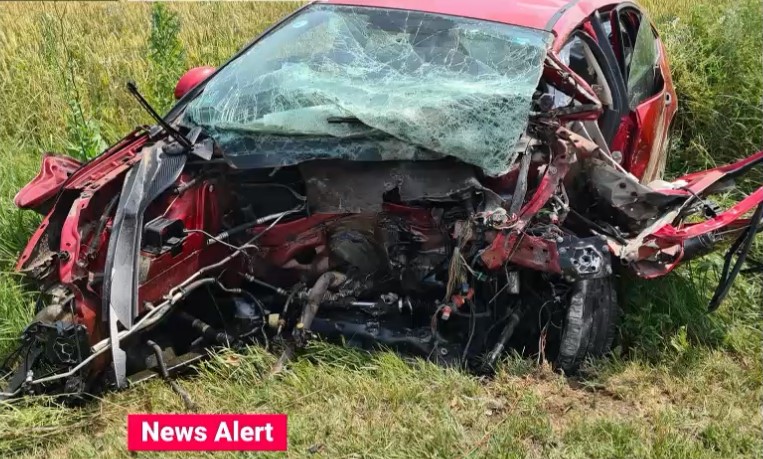 Accident grav în Prahova. Doi oameni au murit. O a treia victimă a fost transportată cu elicopterul SMURD la București