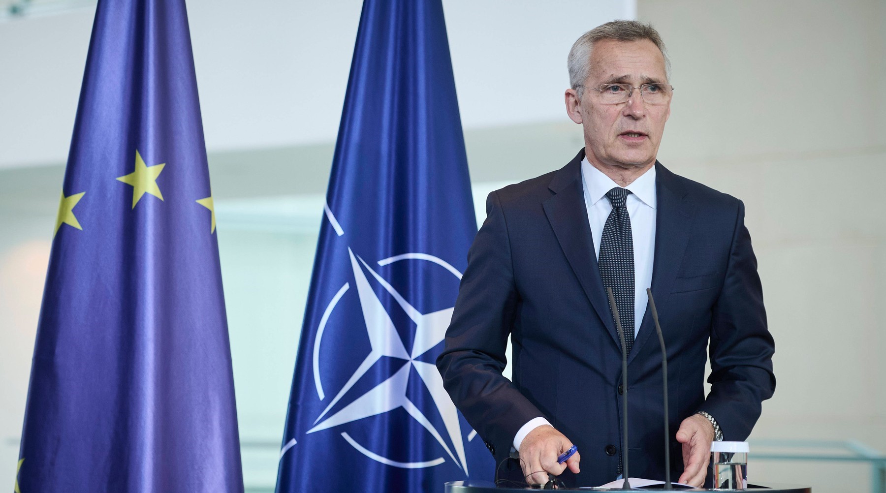 Stoltenberg spune că SUA vor rămâne „un aliat angajat al NATO”, chiar dacă Trump câștigă alegerile 