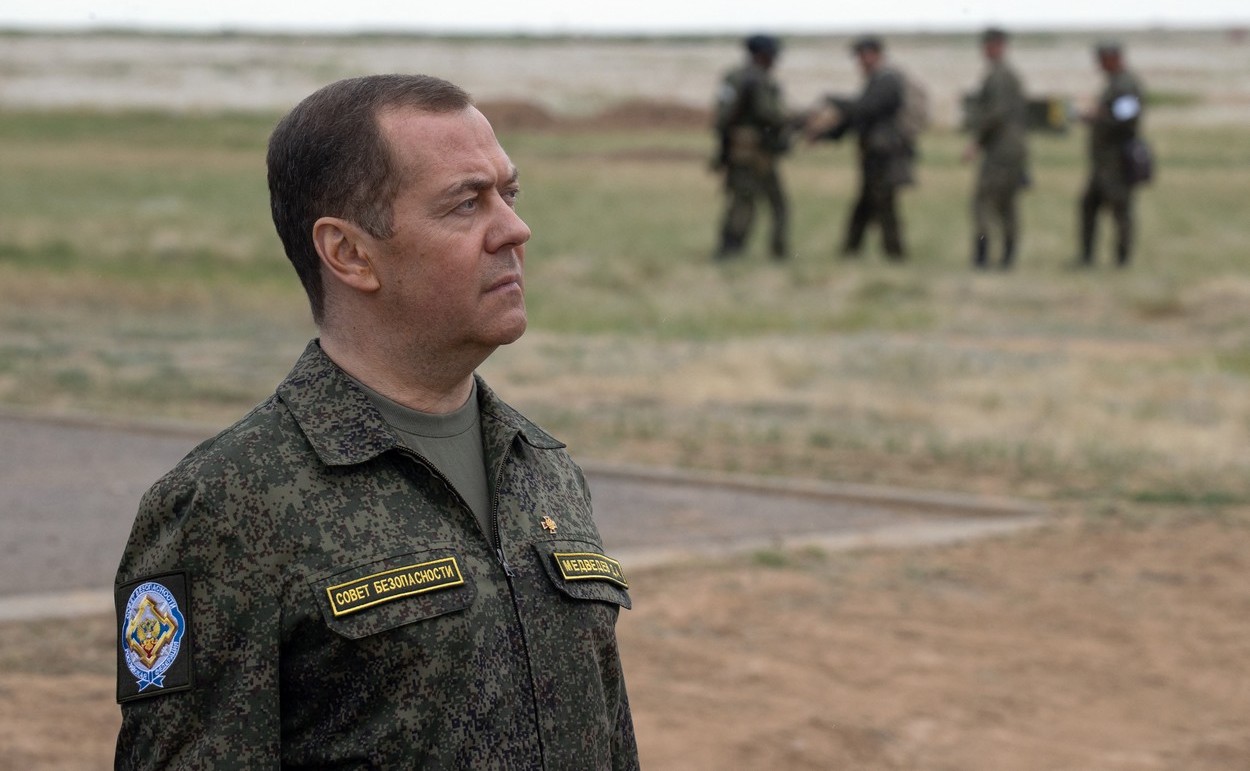 Medvedev amenință un mare producător european de arme: „Trimiteți coordonatele exacte ale viitoarei fabrici. Danke”