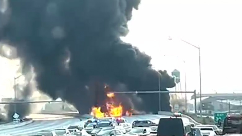 incendiu pe o autostrada din sua