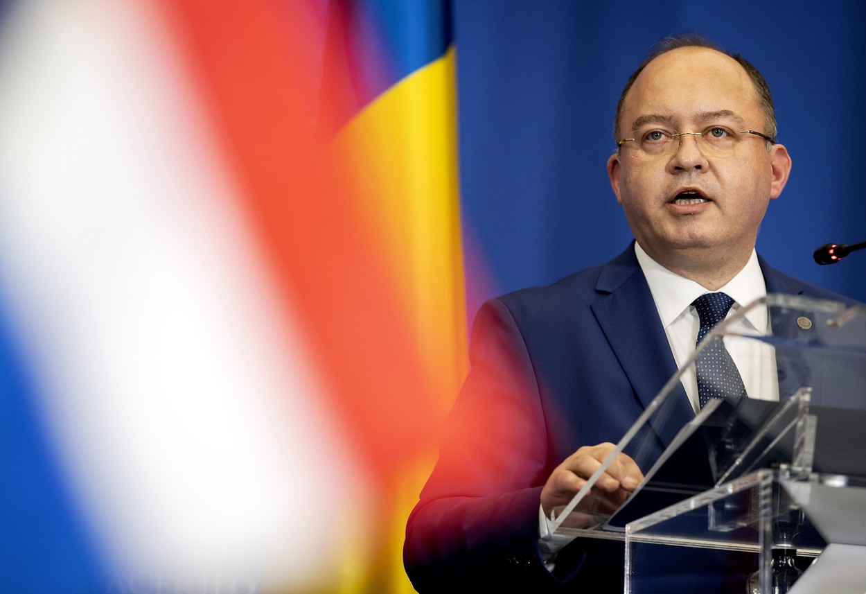 15 ani de la victoria României la Haga. Aurescu: Țara noastră a obținut „unica extindere de jurisdicție suverană după 1918”